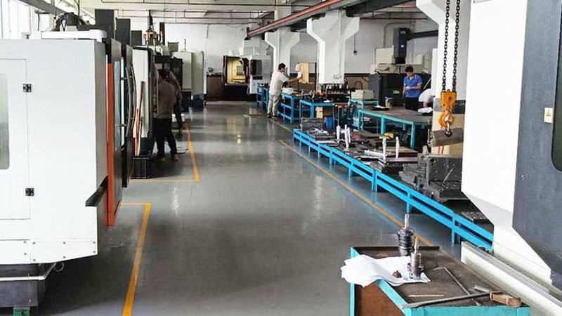 压铸模具与注塑模具：揭秘十大品牌背后的技术奥秘